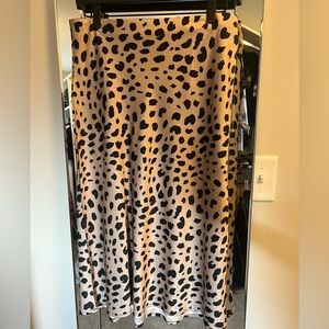 Women’s leopard print midi skirt